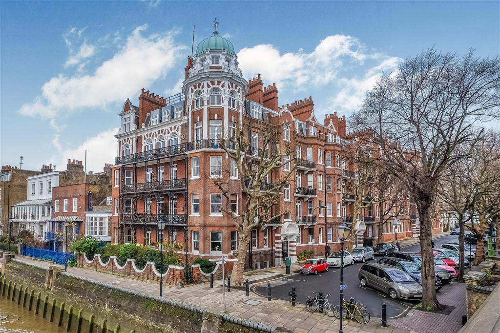 1 bedroom flat for sale, Digby Mansions, Hammersmith Bridge Road