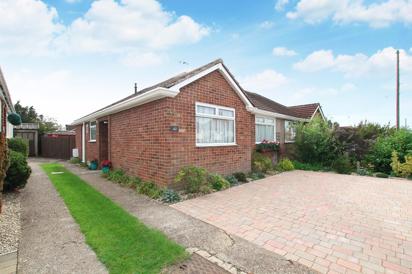 2 bedroom semidetached bungalow for sale, Pilgrims Way, Canterbury CT