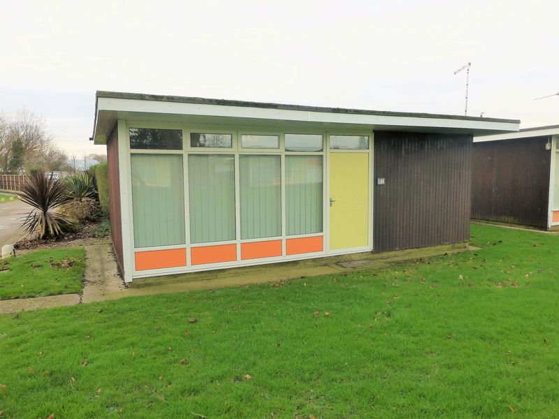 2 bedroom detached house for sale, Broadside Chalet Park, Stalham NR