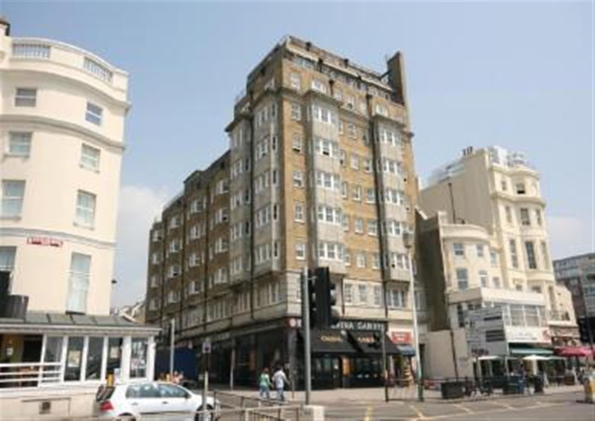 Flat to rent, Astra House, Kings Road, Brighton, BN1 2HL