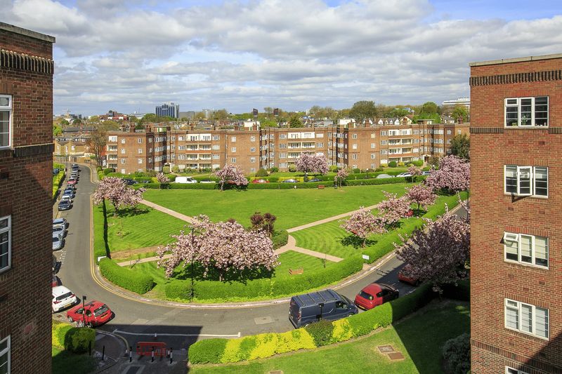 3 Bedroom Houses For Sale In Chiswick West London 3 Bedroom Houses For Sale In Chiswick West London