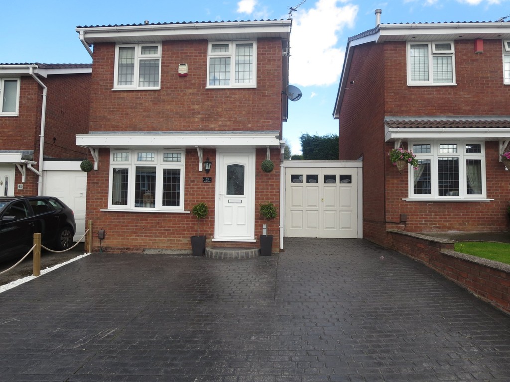2 bedroom detached house for sale, Darsham Gardens, Westbury Park