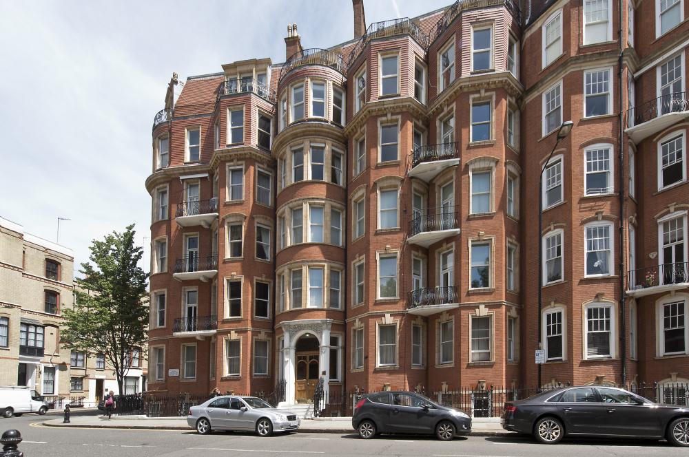 4 bedroom flat to rent, Cedar House, Marloes Road, London W, W8 5LA