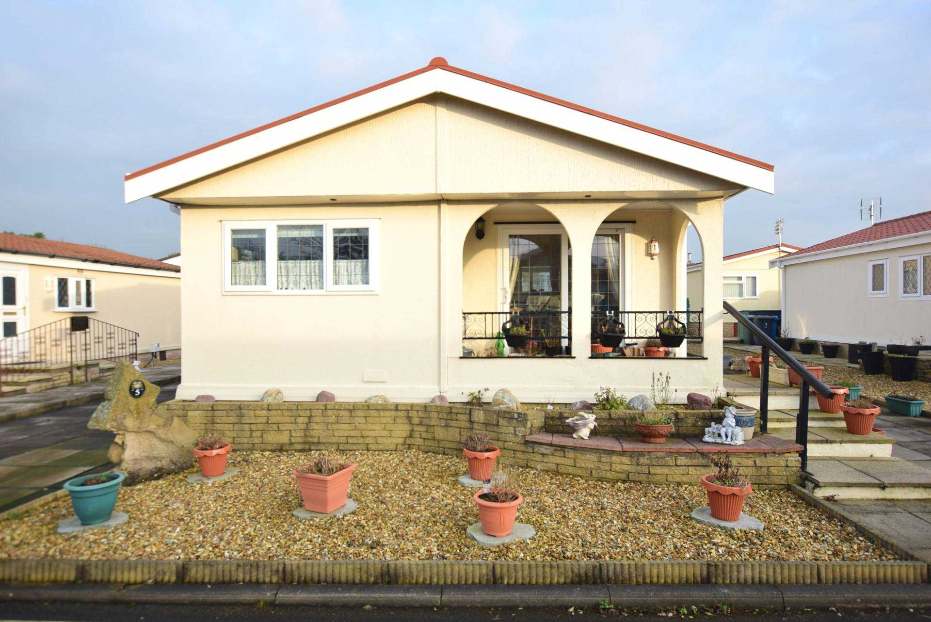 2 bedroom park home for sale, Carr Bridge Residential Park, Blackpool