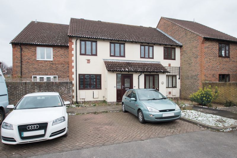 1 bedroom flat for sale, Tamar Way, Tangmere, Chichester PO, PO20 2FG