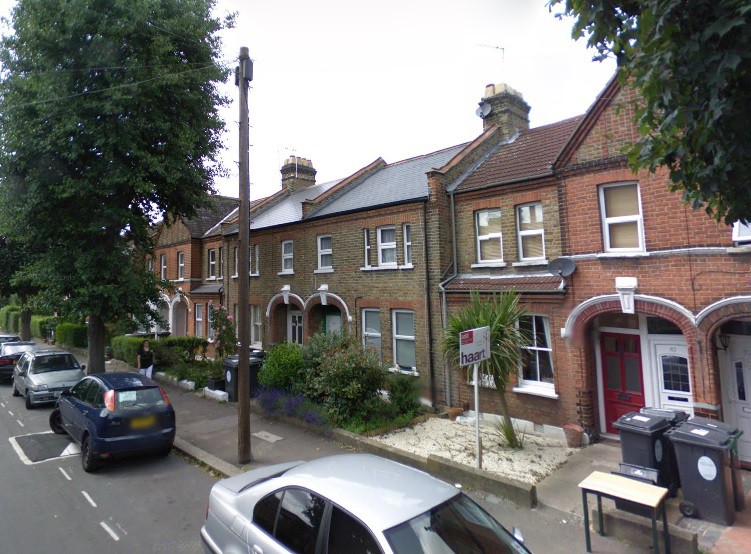 2 bedroom flat to rent, Warner Road, Walthamstow, London E, E17 7DY