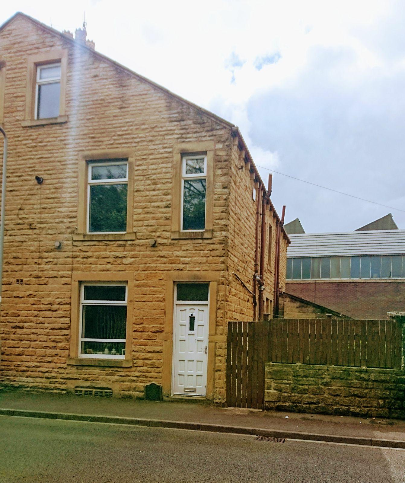 3 bedroom terraced house to rent, Pope Street, Keighley, BD21 4BE