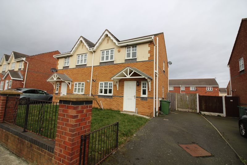 3 bedroom semidetached house to rent, Alderwood Avenue, Speke