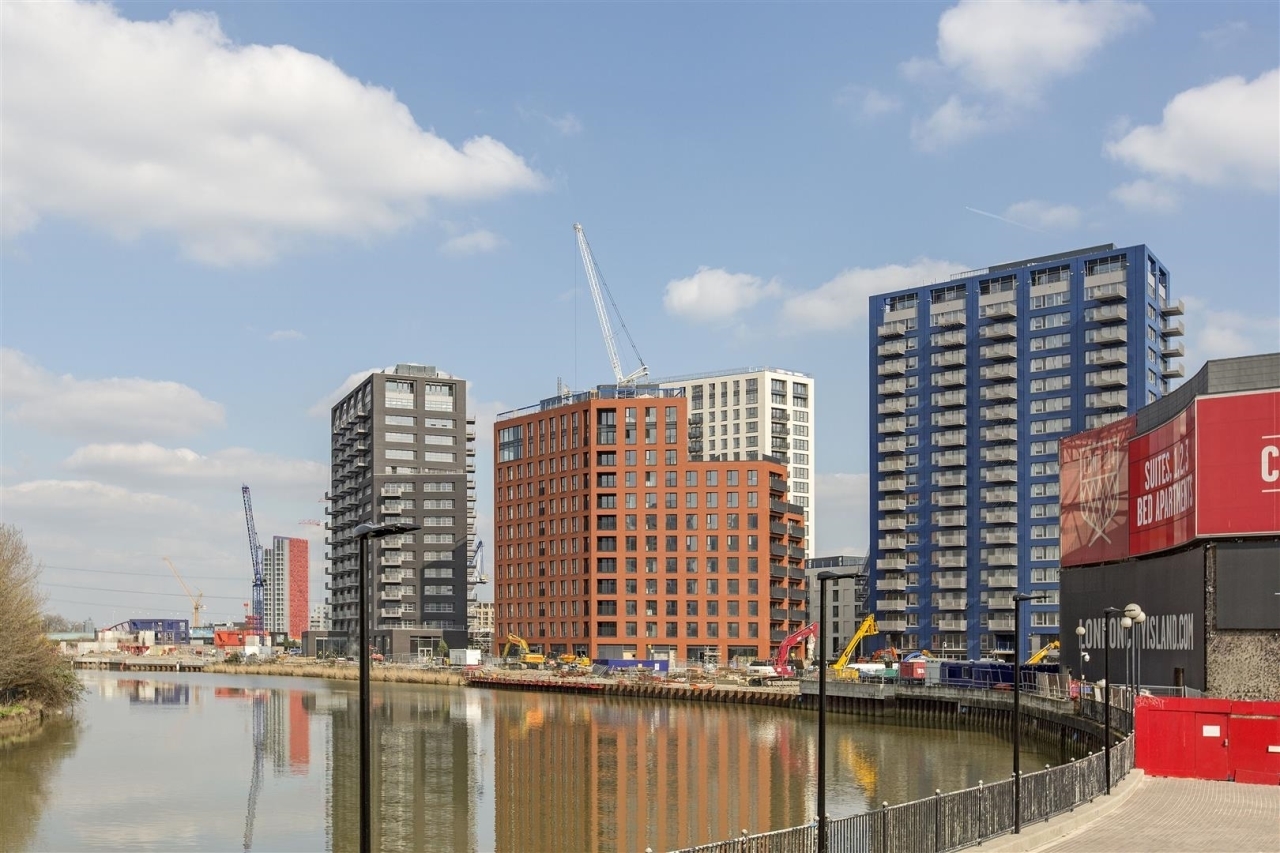 Studio flat for sale, London City Island, Bridgewater House, Canning