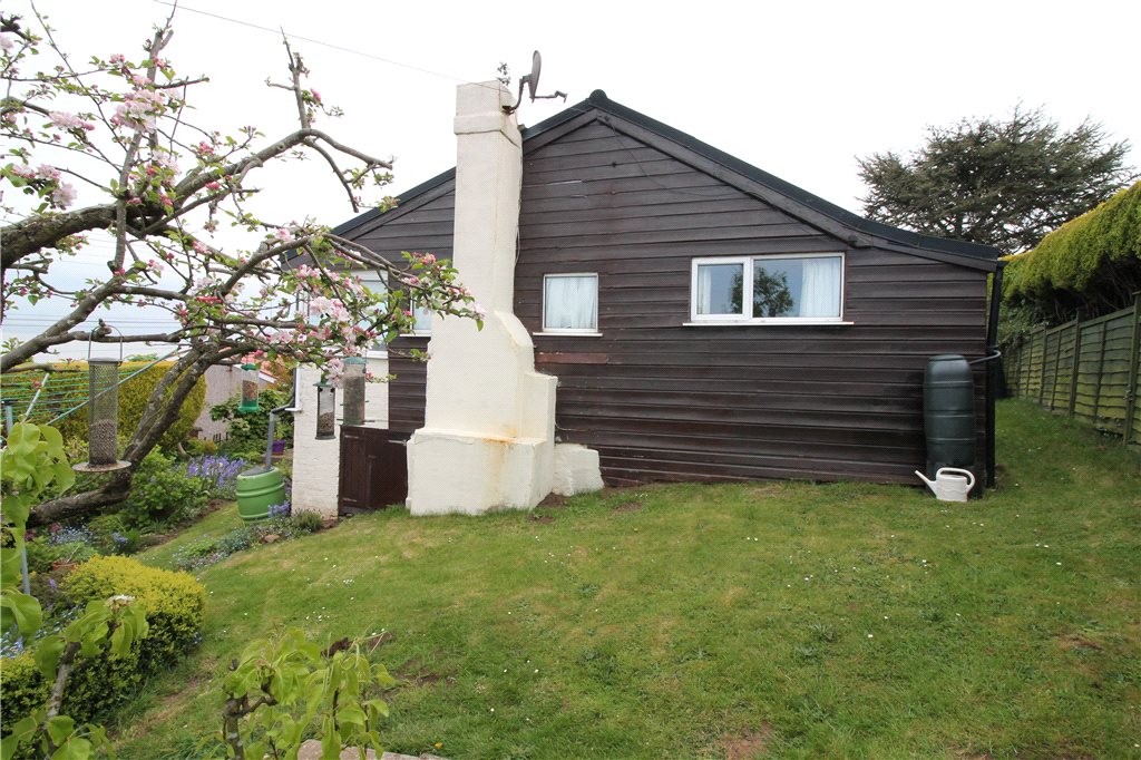Detached Properties For Sale In Walton Bay Detached Properties For Sale In Walton Bay