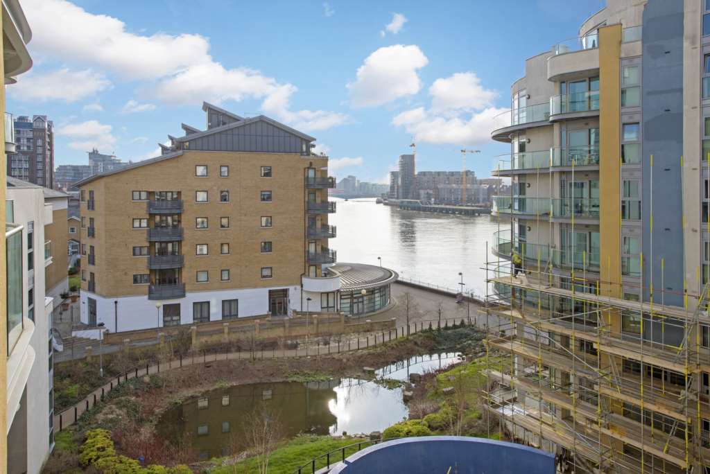 1 bedroom apartment for sale, Bridges Court Road, London, SW11 3GW