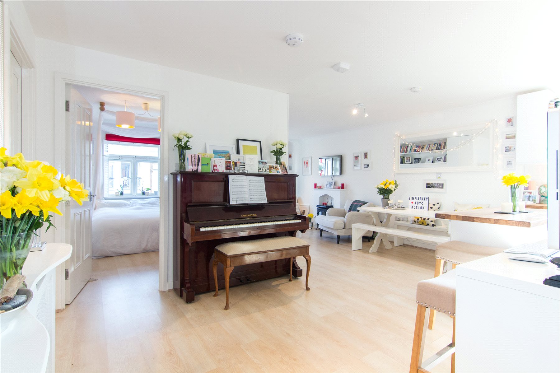 2 bedroom flat for sale, Sir Oswald Stoll Mansions, Fulham Road, Fulham