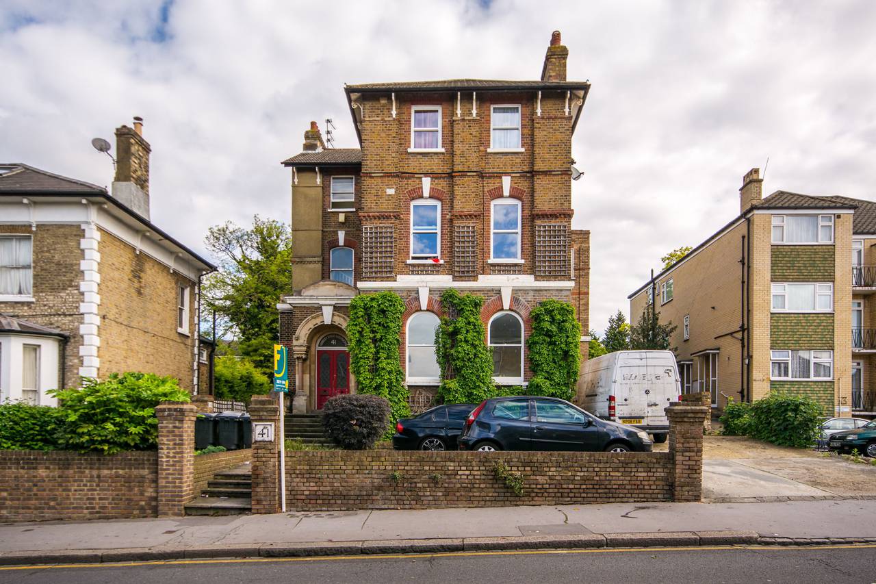 2 bedroom flat to rent, Coombe Road, Croydon, CR0 1BQ