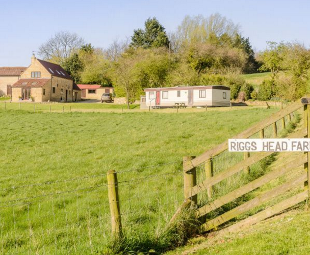 5 bedroom detached house for sale, Riggs Head Farm, Scarborough