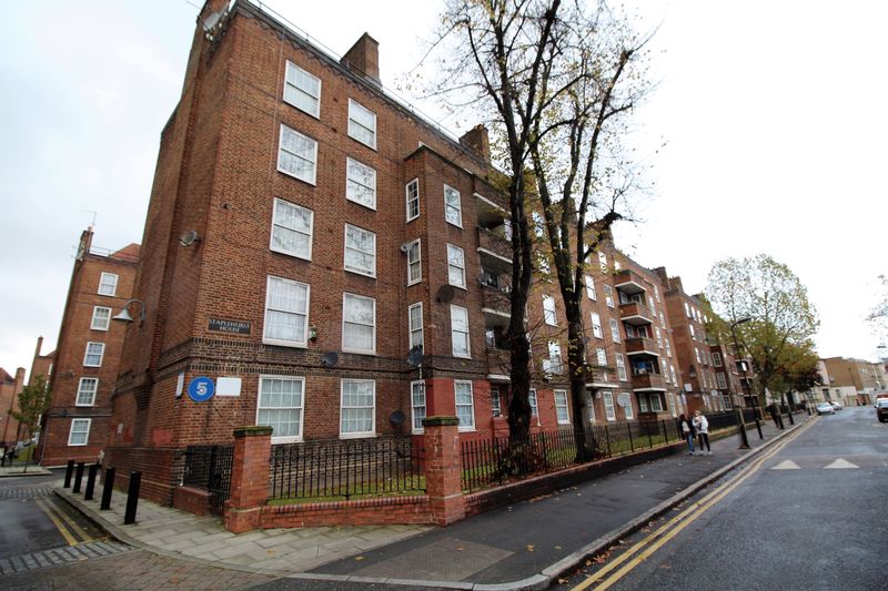 3 bedroom flat for sale, Staplehurst House, Pembury Estate, Clarence Road, London, E5 8JL