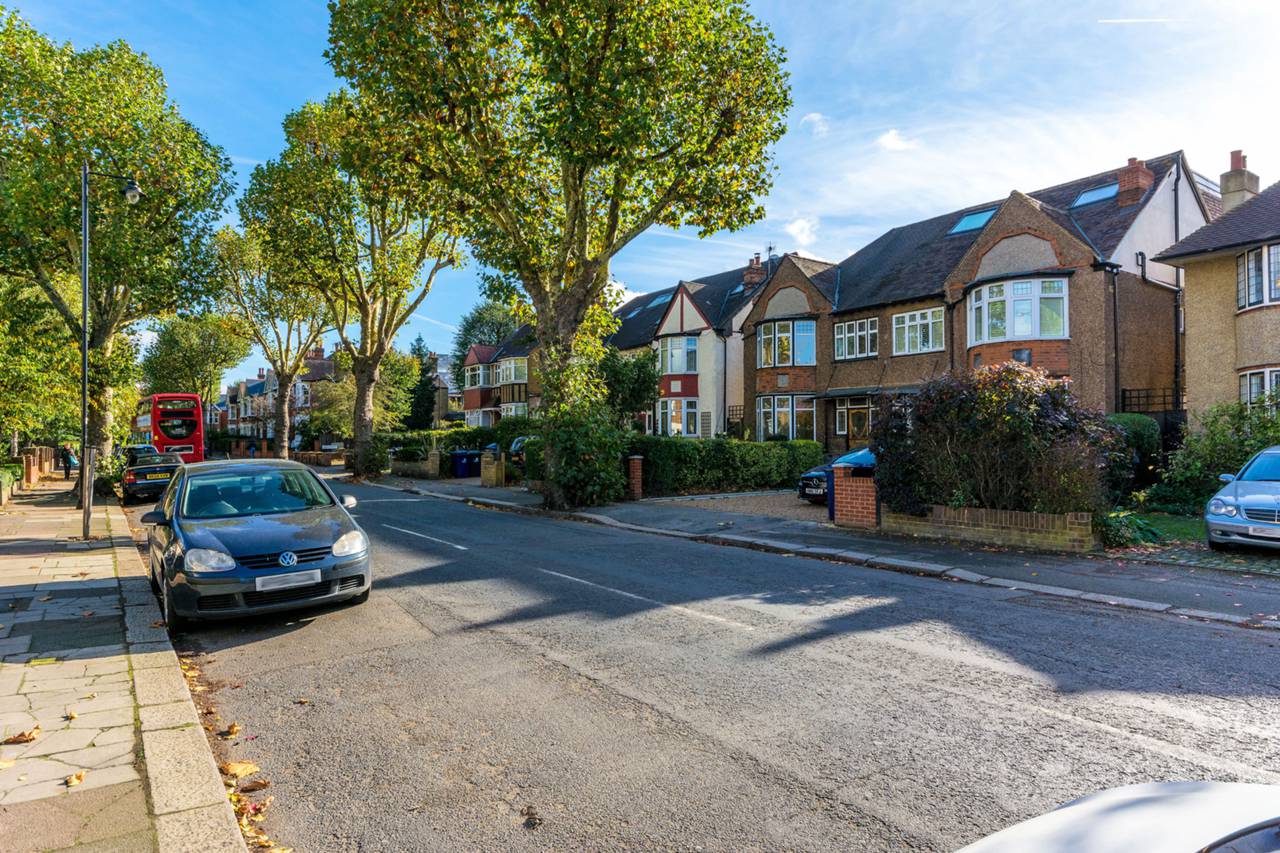 4 bedroom house to rent, Pitshanger Lane, Ealing, W, W5 1RQ