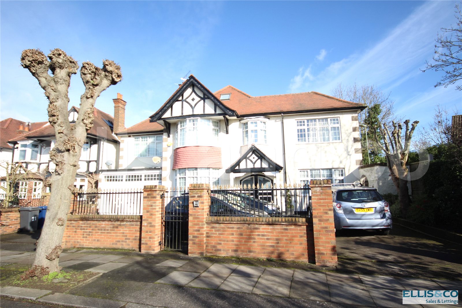 7 bedroom detached house for sale, Highwood Grove, Mill Hill, London NW