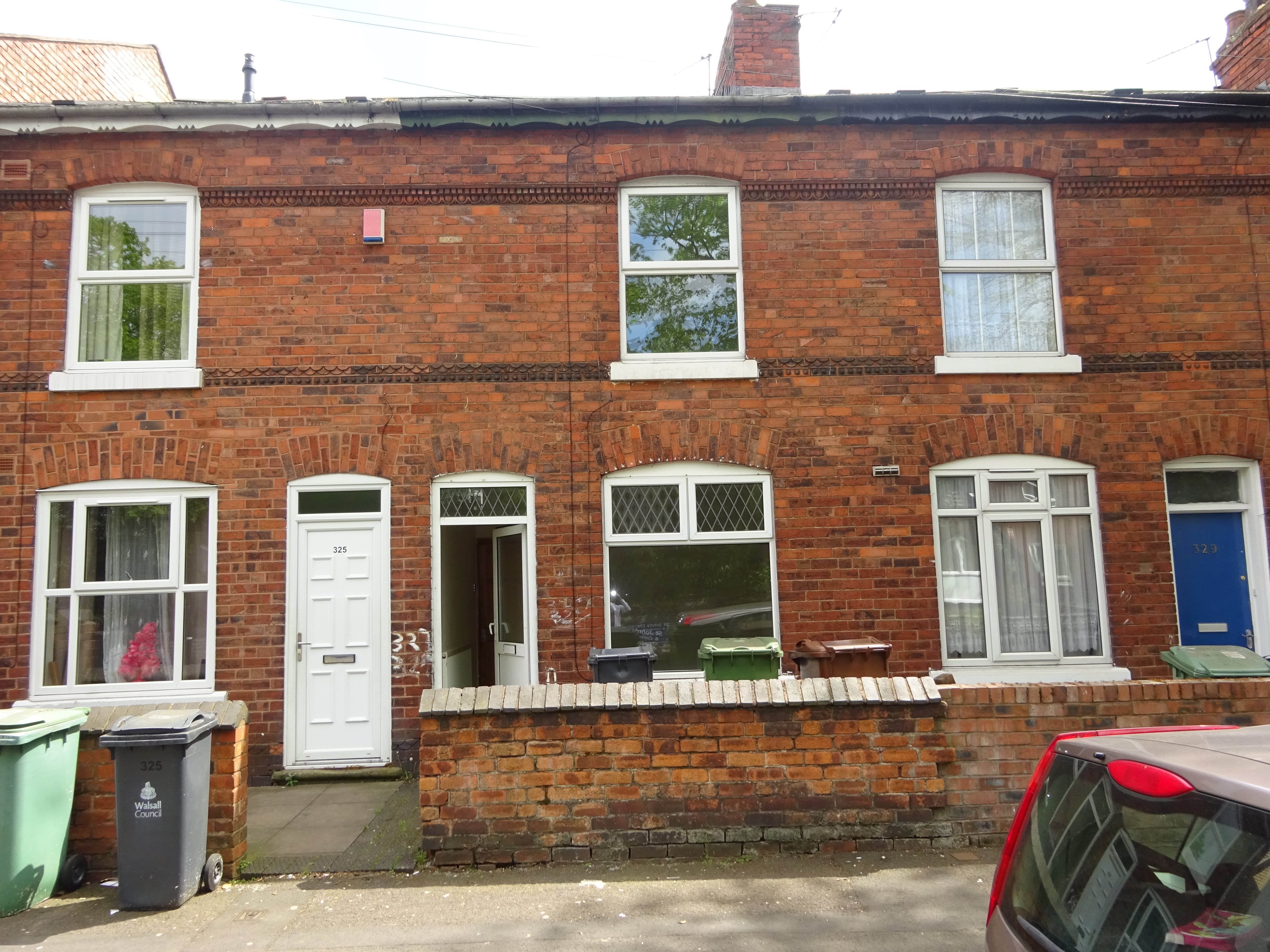 2 bedroom terraced house to rent, Pleck Road, Pleck, Walsall WS, Tat