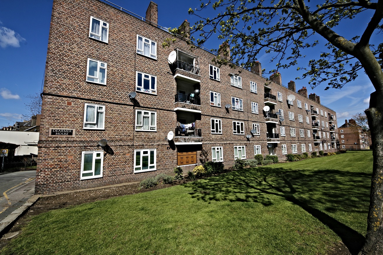 studio flat for sale, Dearmer House, Tulse Hill SW, London, SW2 2NA