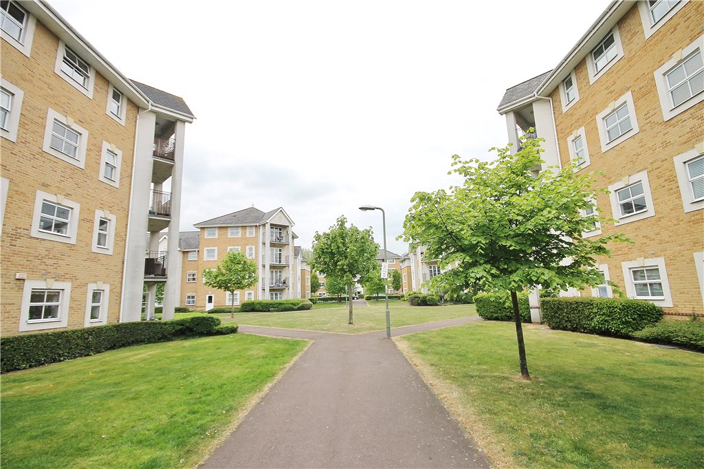 2 bedroom flat for sale, International Way, Windmill Road, Sunbury On