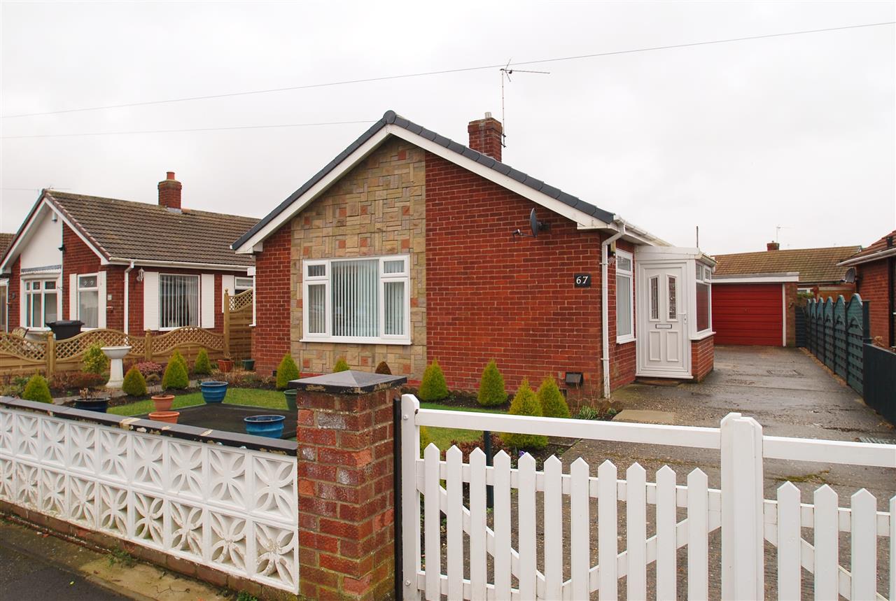 2 bedroom bungalow for sale, Church Road South, Skegness PE, PE25 2JE