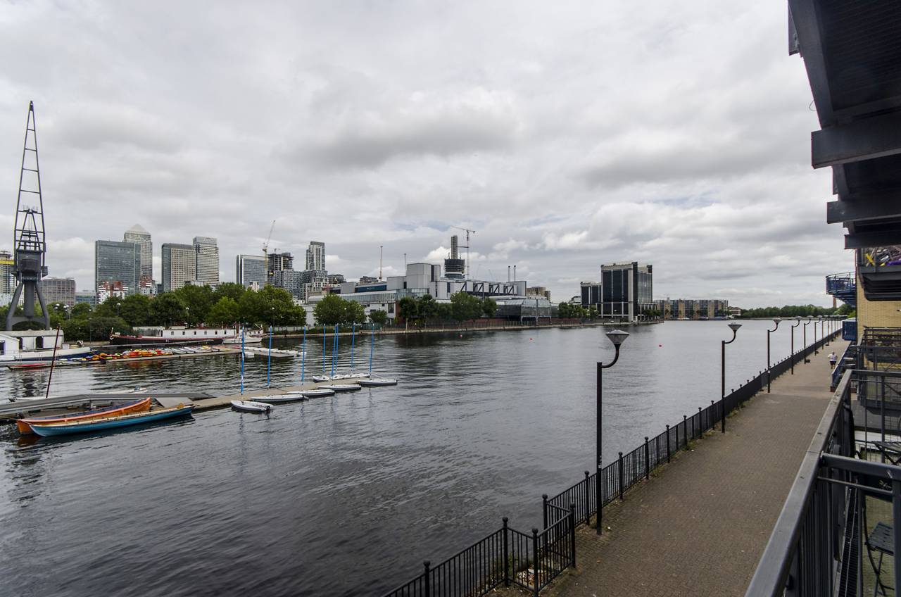 Kingsbridge Court Isle Of Dogs E14, 2 bed, Flat, E14 9WB, £475,000, For Sale Mouseprice