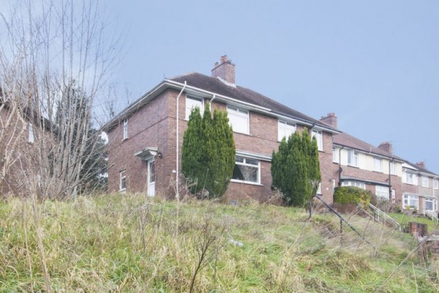 Is 747 A Good Credit Score >> 3 bedroom semi-detached house for sale, Brynglas Avenue ... Is 747 A Good Credit Score >> 3 bedroom semi-detached house for sale, Brynglas Avenue ...
