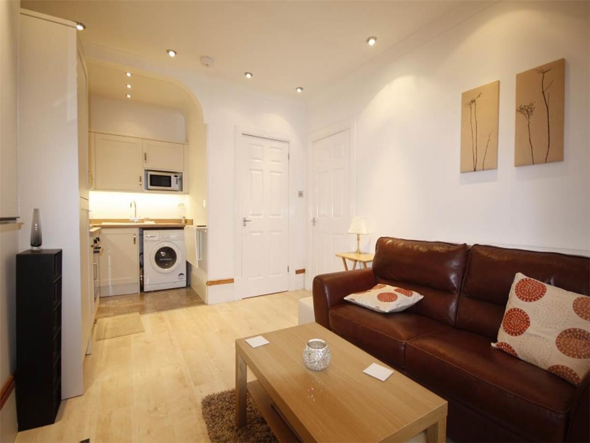 Bedroom Flat With Box Room Edinburgh Bedroom Flat With Box Room Edinburgh