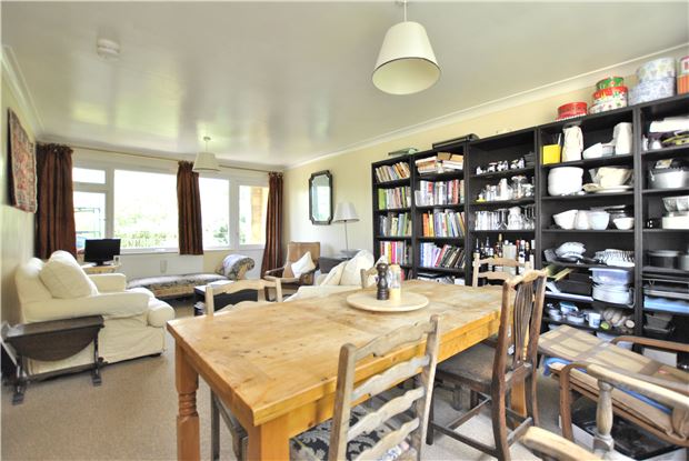 Kitchen Units Vacant Possession Kitchen Units Vacant Possession