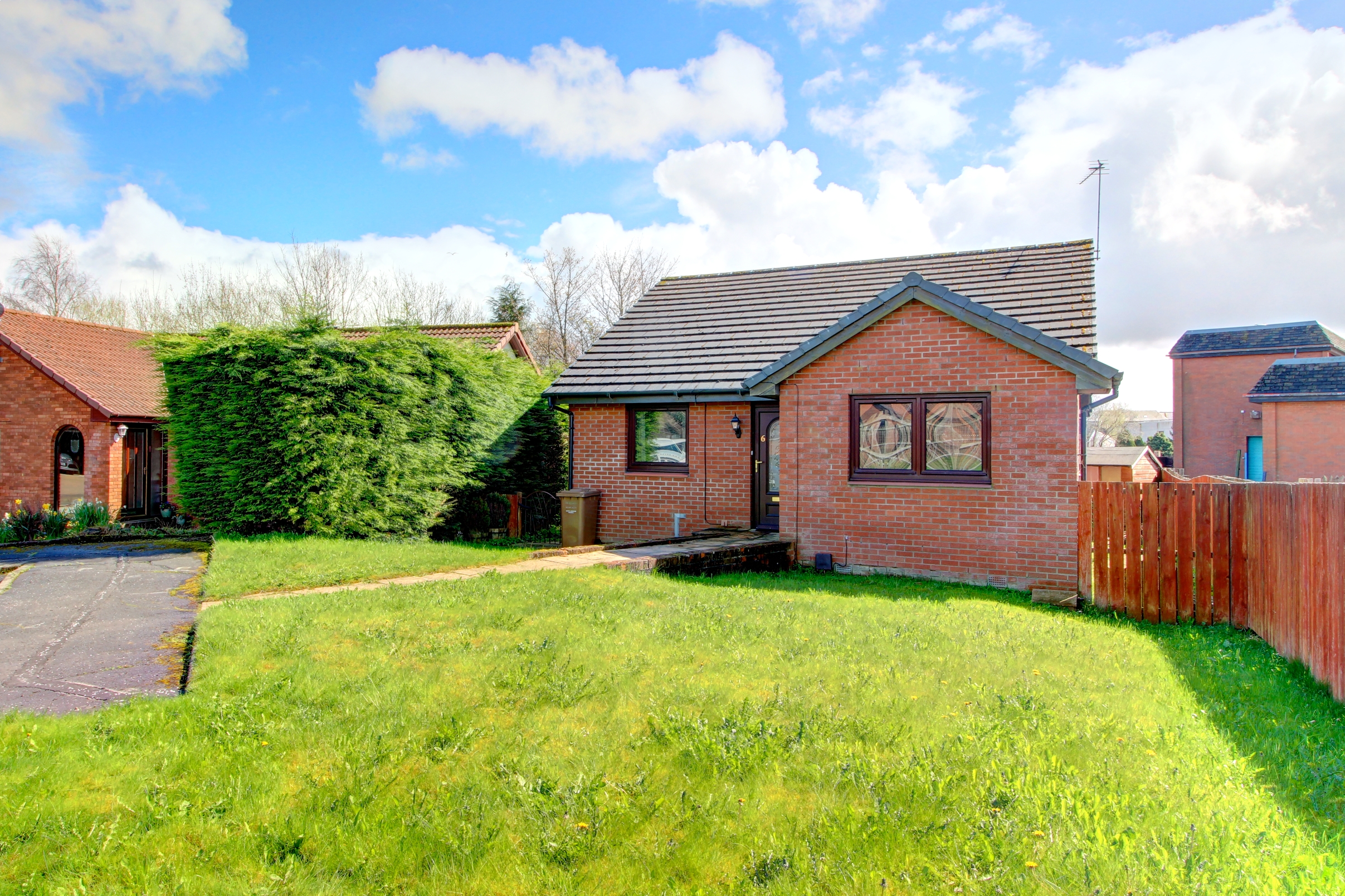 2 bedroom bungalow for sale, Milton Park, Kilbirnie KA, KA25 7BA