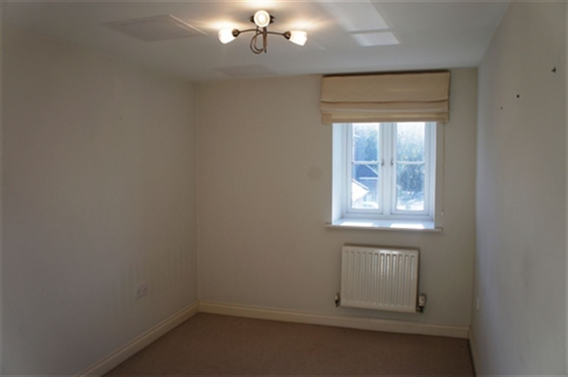 One Double Room For Rent In Horsham Rh One Double Room For Rent In Horsham Rh
