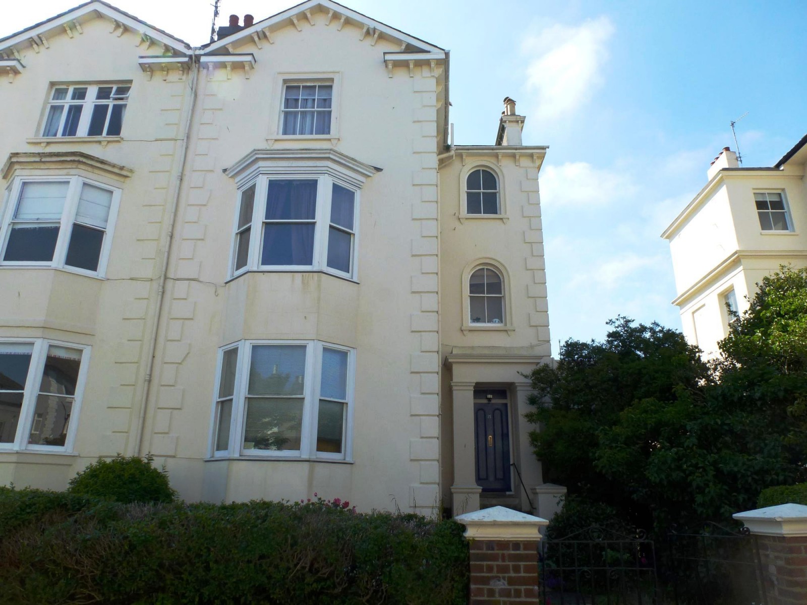 Studio flat to rent, Medina Villas, Hove BN, BN3 2RL