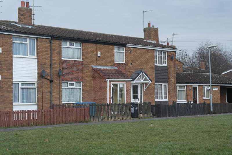 3 bedroom terraced house for sale, Ainshaw, Orchard Park Estate, Hull