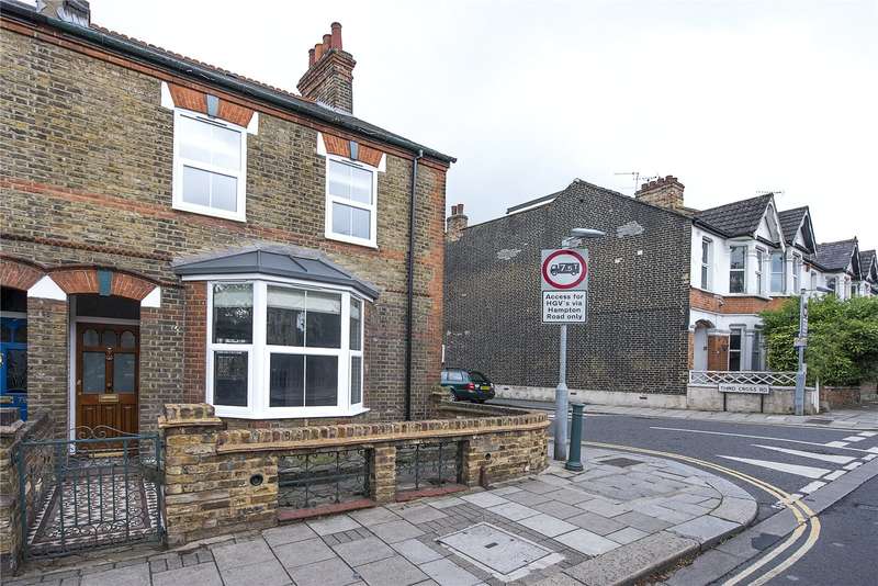 2 bedroom house for sale, Staines Road, Twickenham, TW2 5BE
