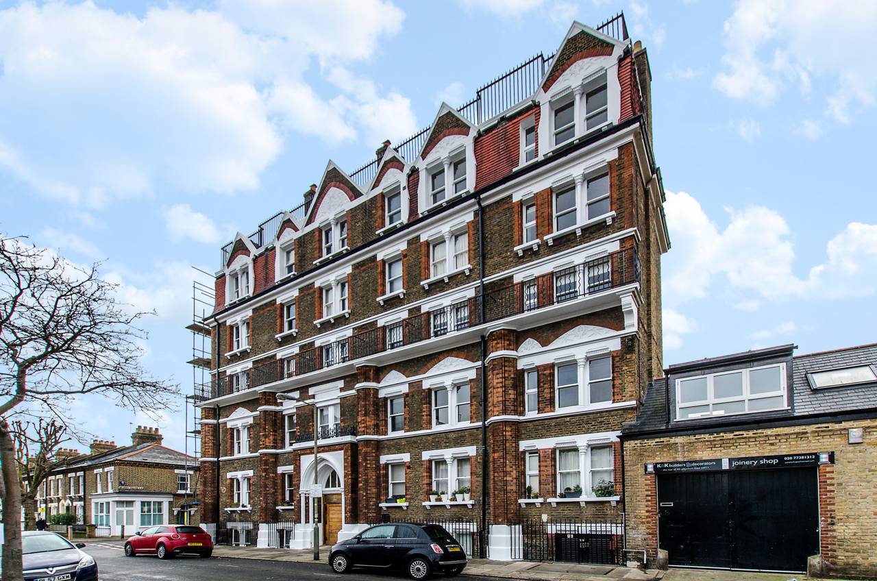 2 bedroom flat to rent, Ashbury Road, Battersea, SW, SW11 5UH