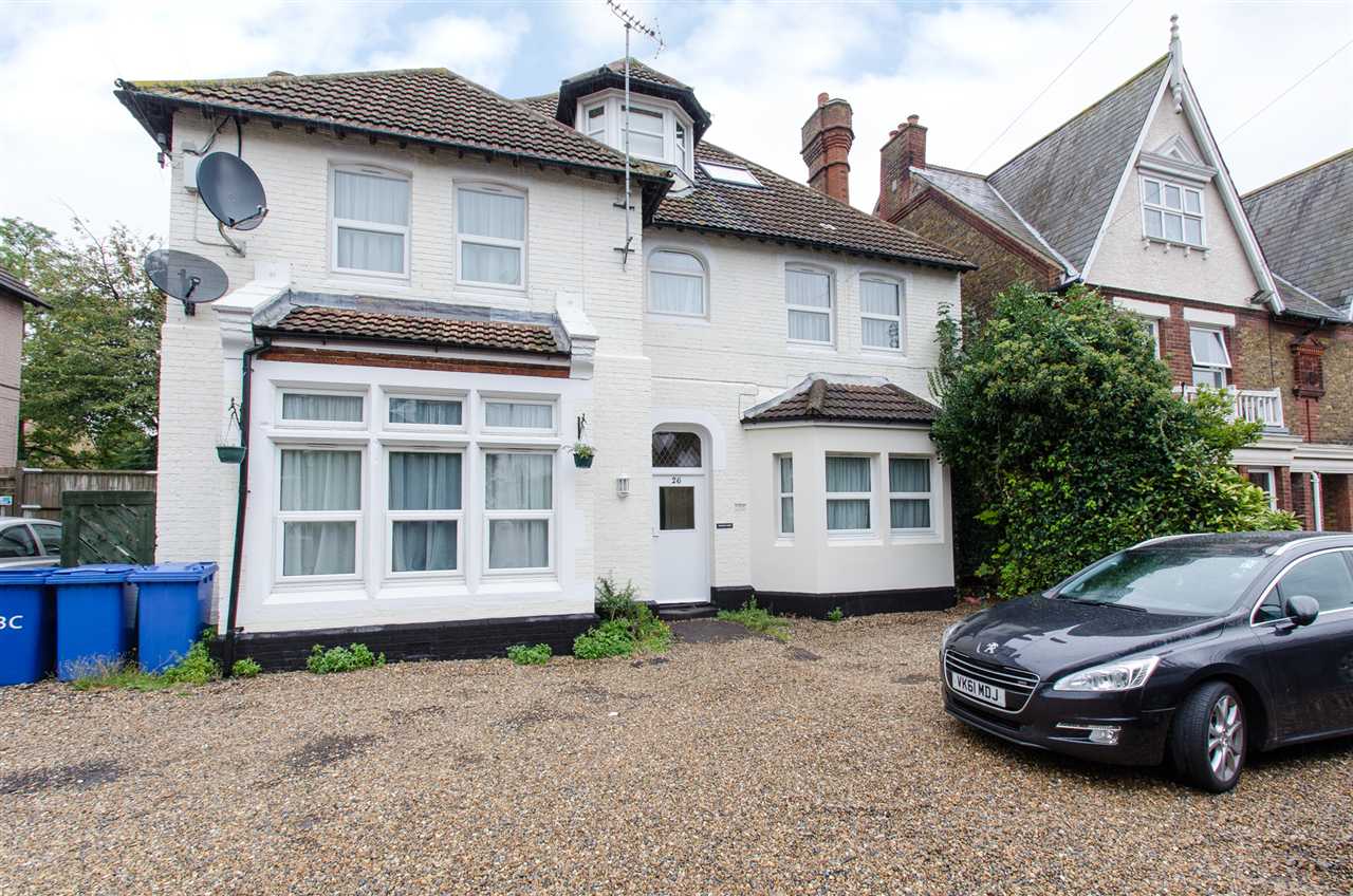 Studio flat to rent, Westdene House, Sittingbourne, ME10 1NA