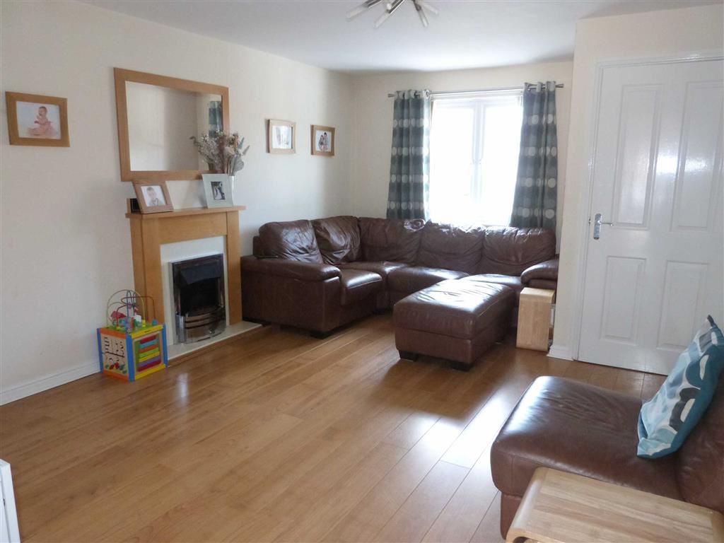 3 bedroom house to rent, Windmill Way, Brimington, Chesterfield, S43 1GT