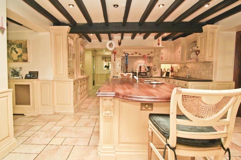 4 bedroom detached house to rent, Longton Hall Farm, Chapel Lane