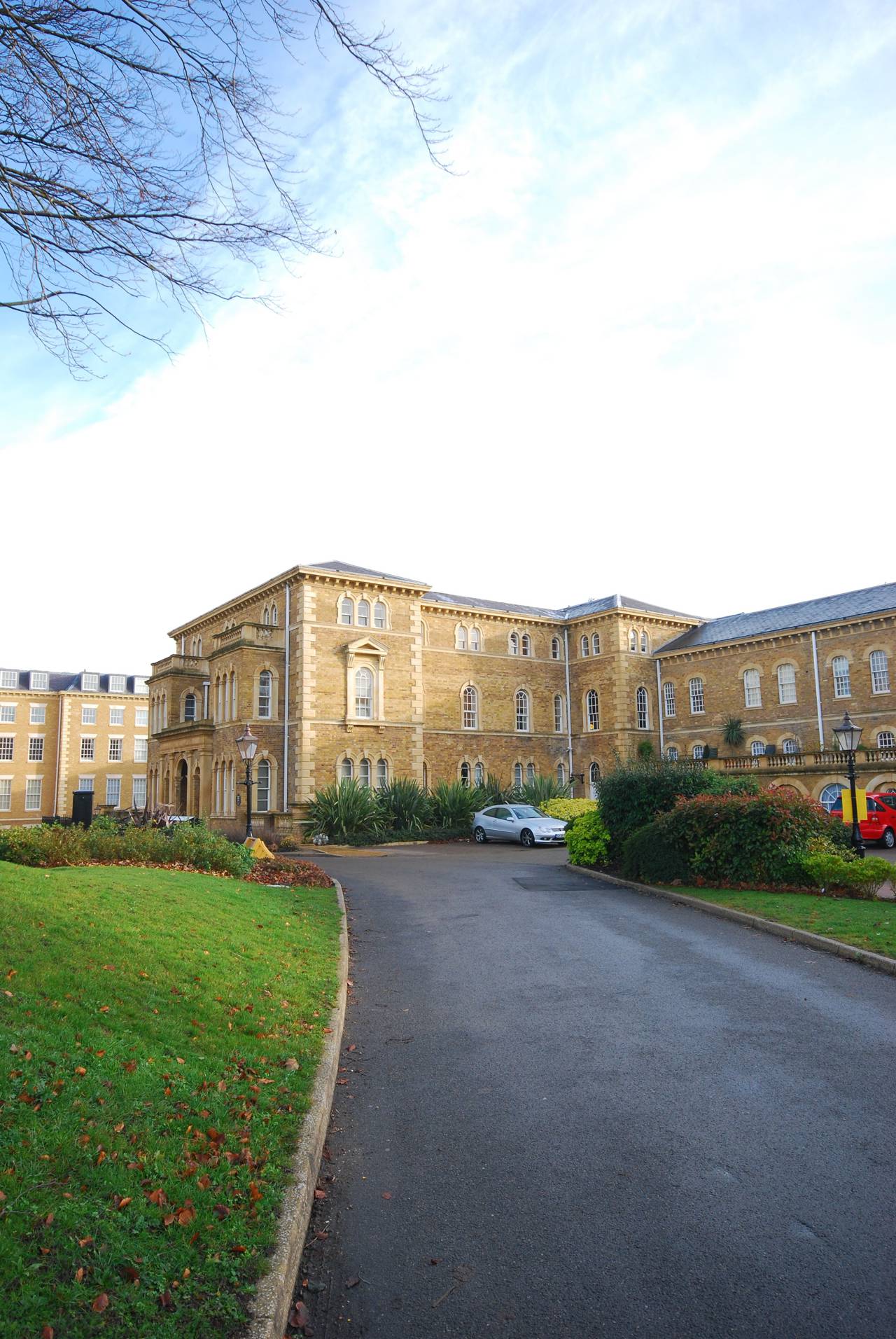 Princess Park Manor Friern N11, 2 bed, Flat, N11 3FN, £575,000