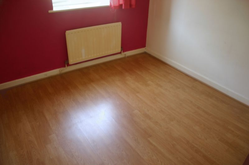 2 bedroom flat to rent, Station Road, Sholing, Southampton SO, SO19 8HH