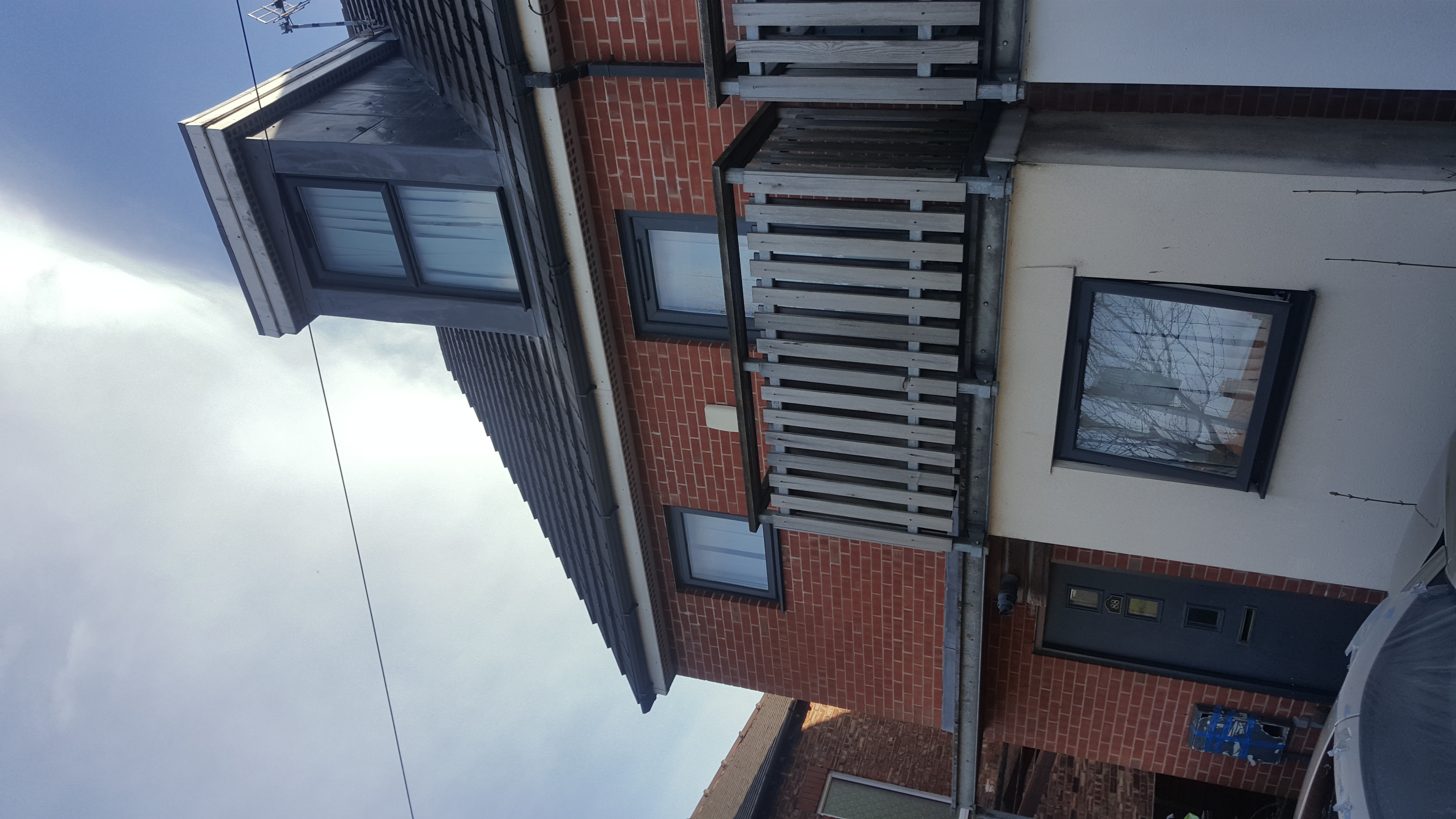 3 bedroom semidetached house to rent, Rake Lane, Manchester, M27 8RB