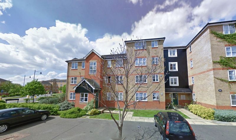 Bedroom Flat For Sale In Enfield Island Village Bedroom Flat For Sale In Enfield Island Village