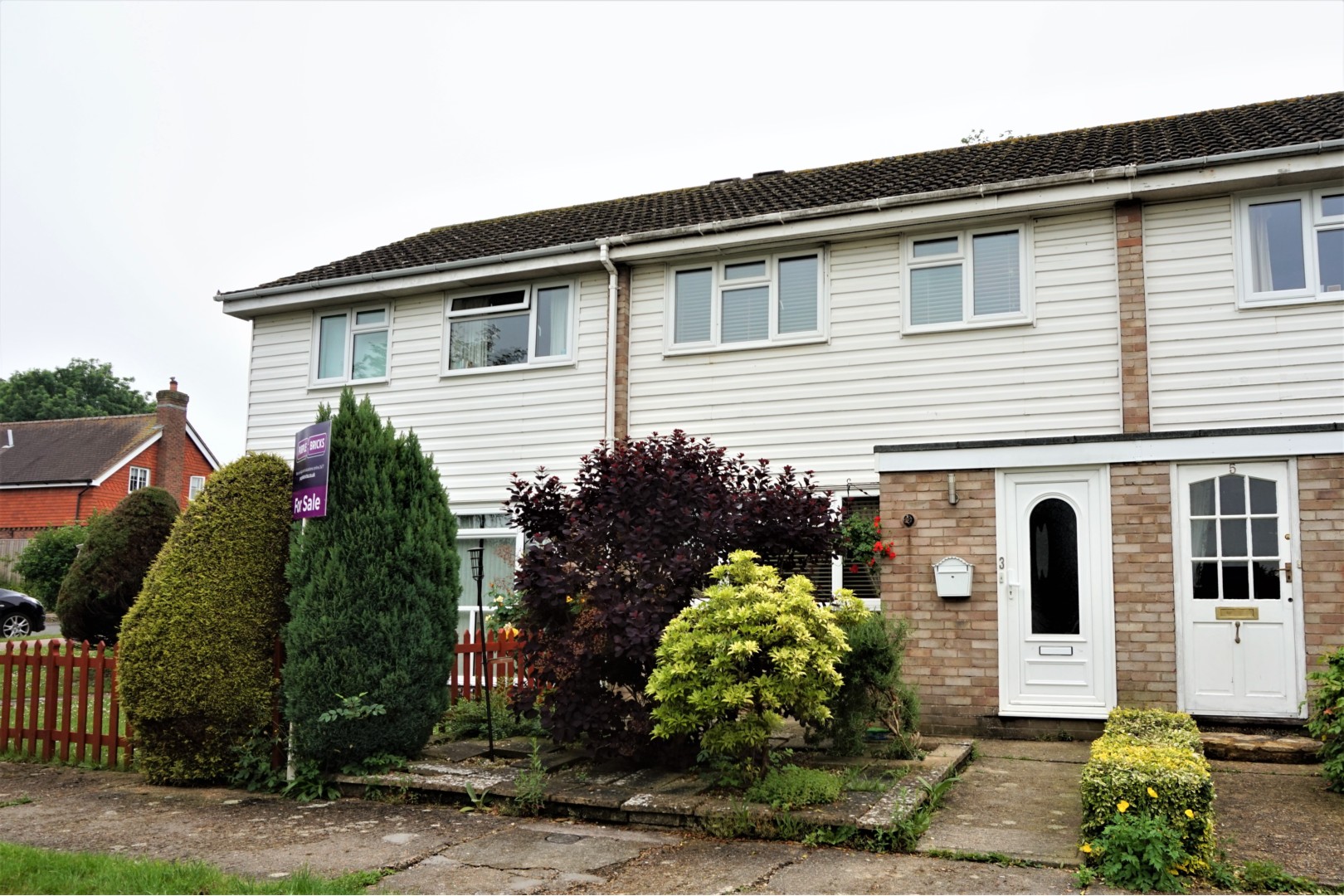 3 bedroom terraced house for sale, Wicks Road, Billingshurst RH, RH14 9UF
