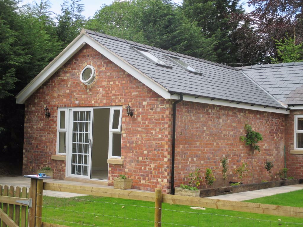 1 bedroom cottage to rent, Estate Office, Norley Road, Cuddington