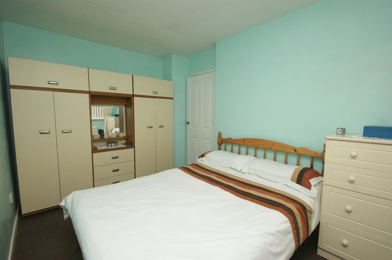 3 bedroom semidetached house to rent, Long Lane, Shirebrook, Mansfield